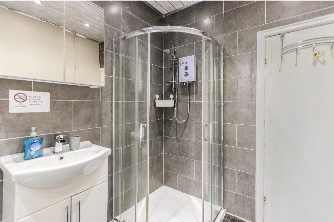 Bright Sunny, Double Bed With Garden, Tv And Wi-Fi Hotel Leeds  Kültér fotó