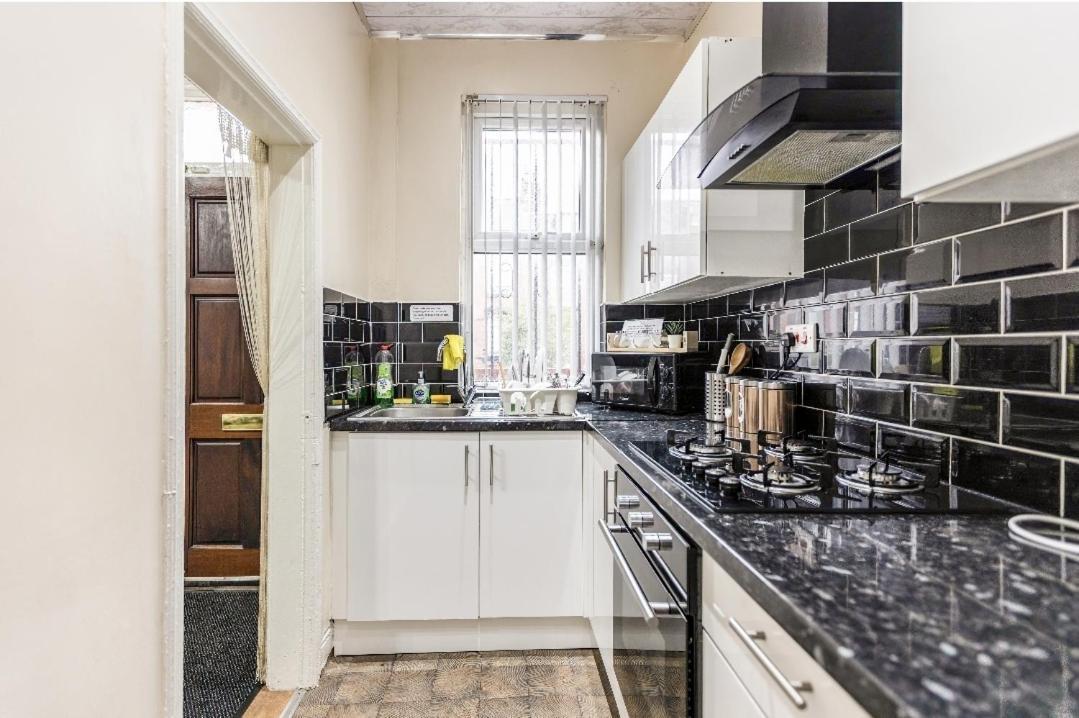 Bright Sunny, Double Bed With Garden, Tv And Wi-Fi Hotel Leeds  Kültér fotó